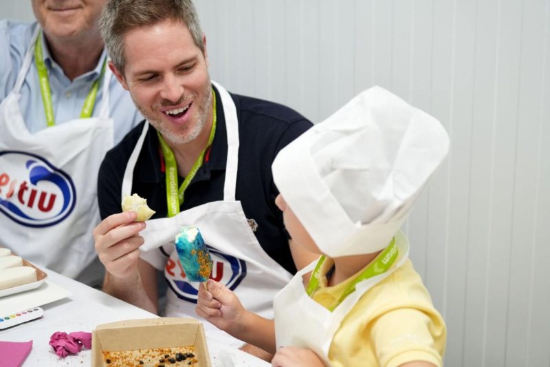 Fórum AVE visita Helados Estiu